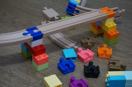 Train track adaptor - train, connect
